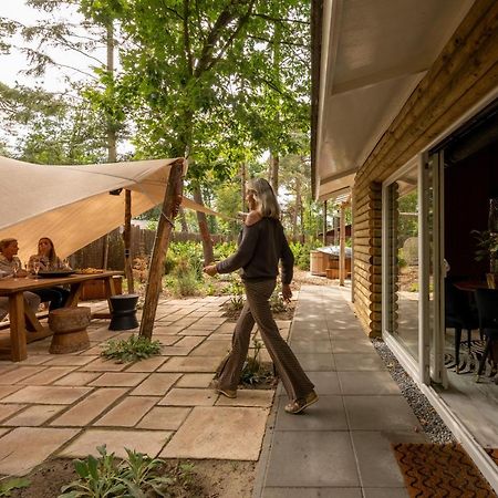 Zen-Bungalow No 4 Met Sauna En Hottub Rheezerveen Exteriér fotografie