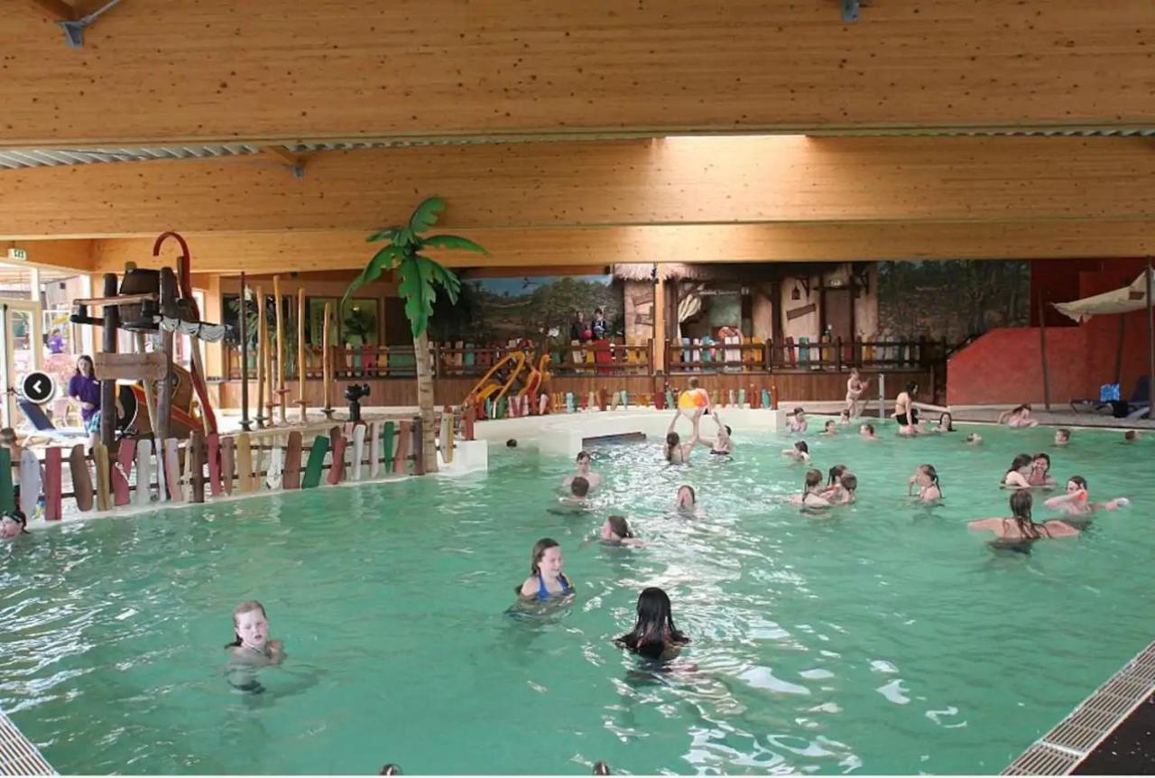 Zen-Bungalow No 4 Met Sauna En Hottub Rheezerveen Exteriér fotografie